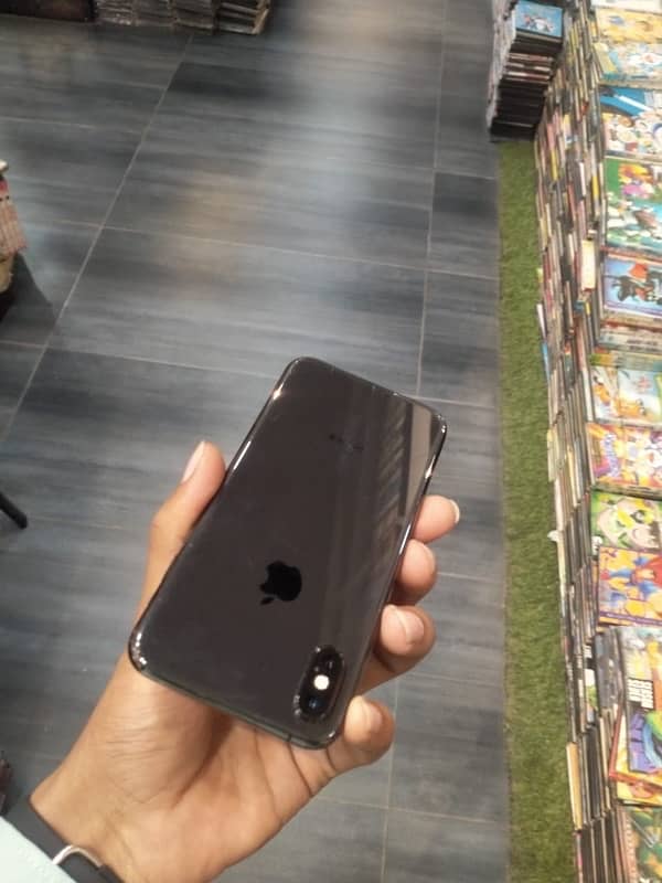 iPhone XS factory unlock 256Gb 92 battery health 6