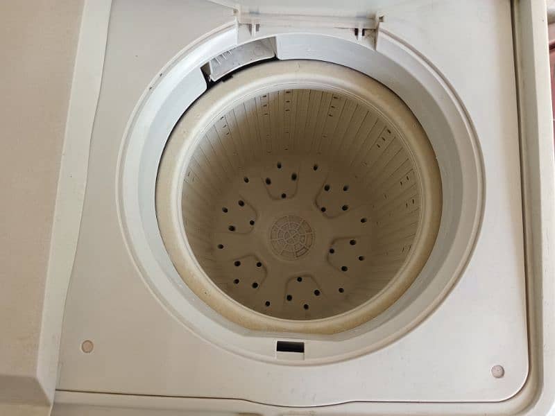 Haier Washing machine model AM 120 AS dual 4