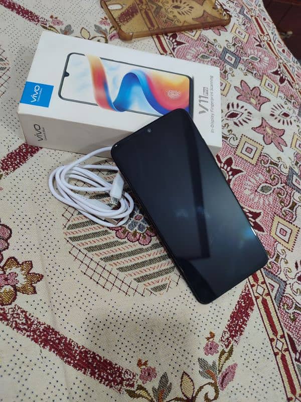 vivo v11 pro (6+128) PTA approved 0