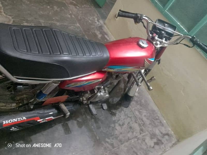 Honda 125. . . . 1