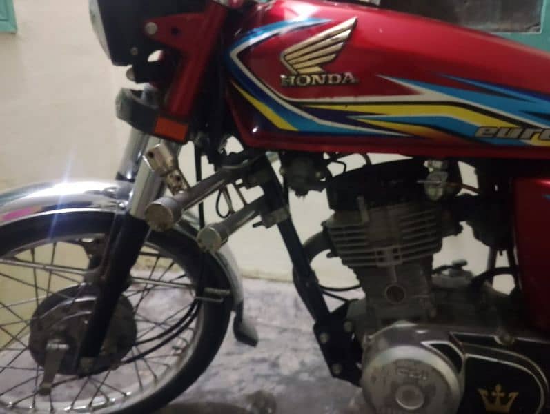 Honda 125. . . . 3