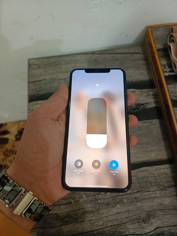 iPhone xs max 64 GB Non pta geniune condition 0