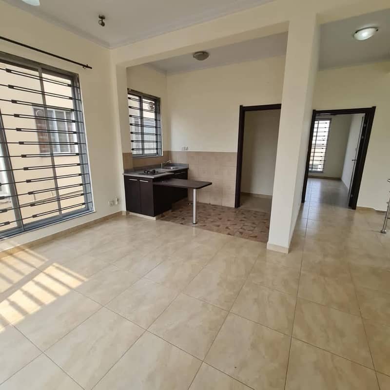 11 Marla Neat And Clean Villa For Rent 8