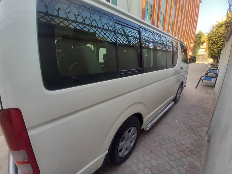 Toyota Hiace Standard 3.0 2013 Model 3