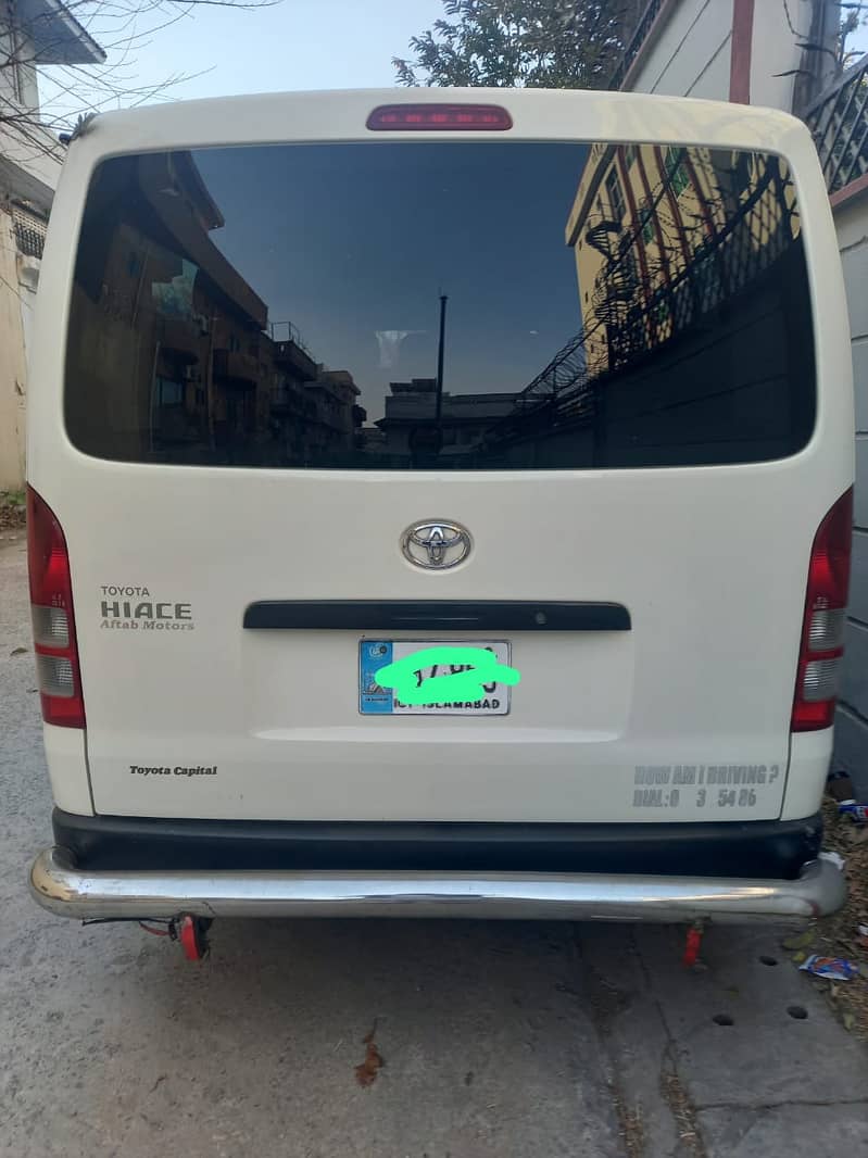 Toyota Hiace Standard 3.0 2013 Model 5