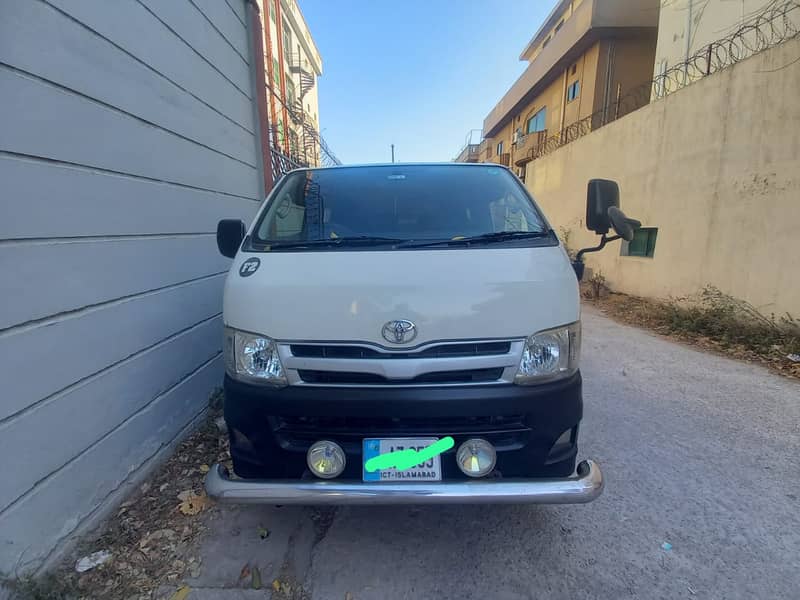 Toyota Hiace Standard 3.0 2013 Model 7