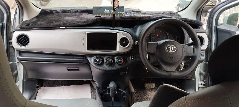 Toyota Vitz 2014-17 5