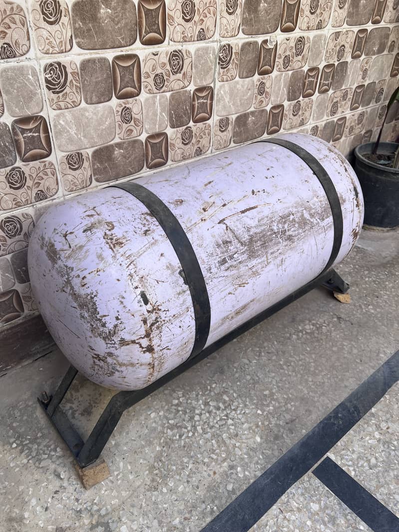 Used 55L CNG Cylinder for Honda Civic 1998 – Good Condition 1