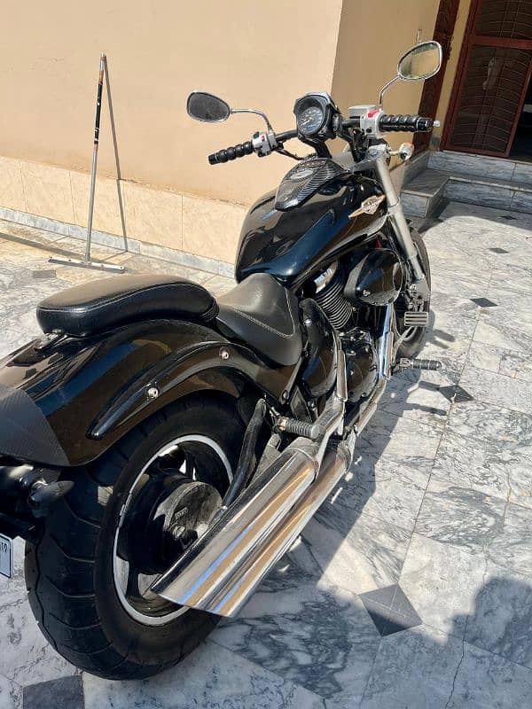 suzuki intruder 800 0