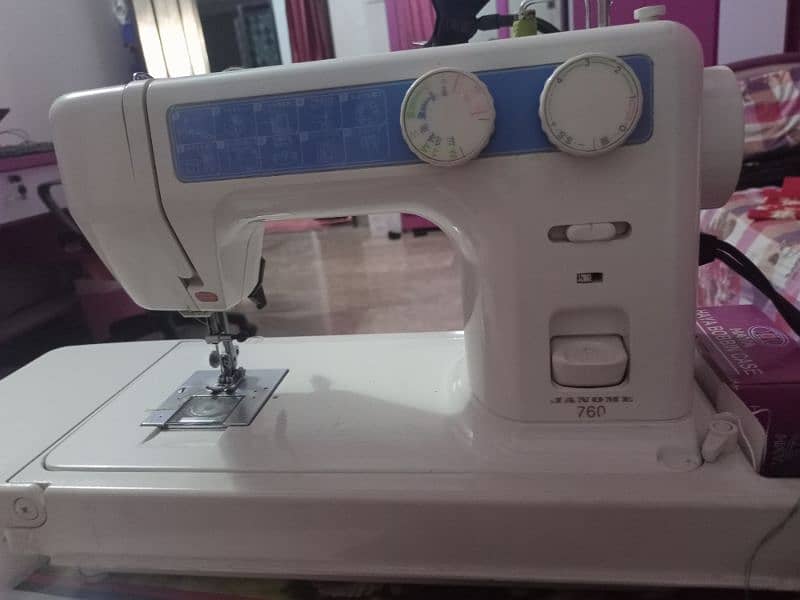 Sewing machine (Janome 760) 0