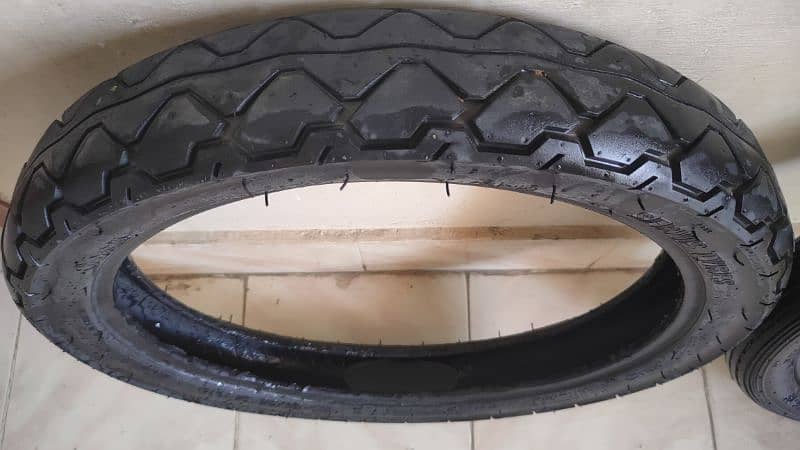 GS 150 Tyres & Tube Used 18k Kilometers 1