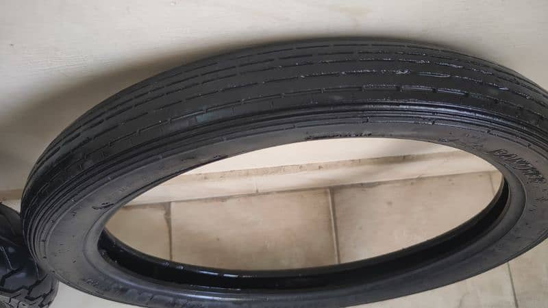 GS 150 Tyres & Tube Used 18k Kilometers 2