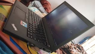 Lenovo ThinkPad X270 Core i5 6th Generation 8gb/256gb. . . Dual Battery