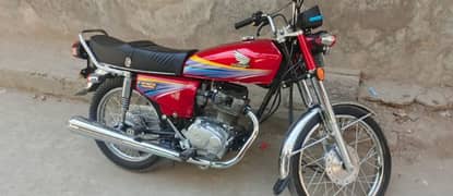 Honda CG 125 motorcycle urgent for sale