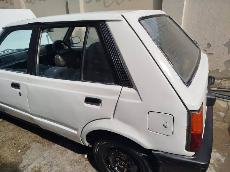 Daihatsu Charade 1983 4