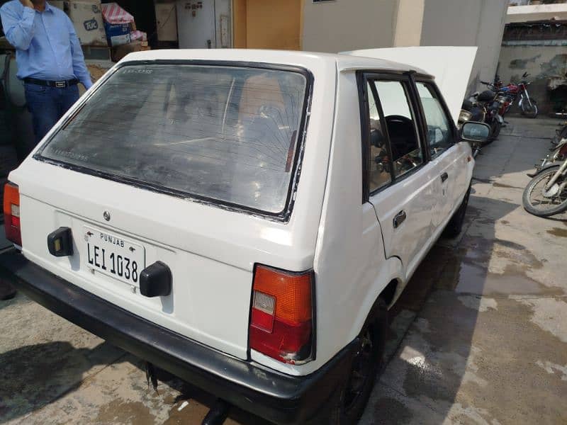 Daihatsu Charade 1983 10