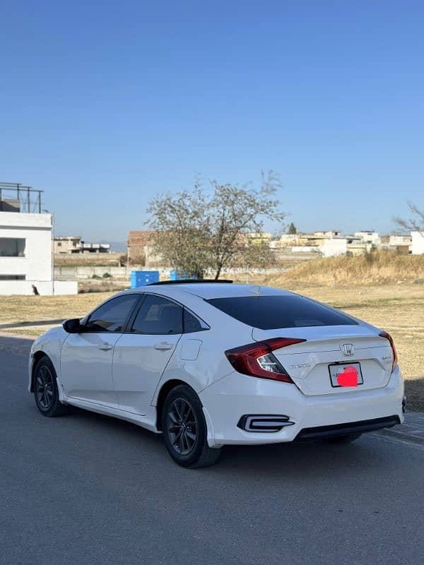 Honda Civic Oriel 4