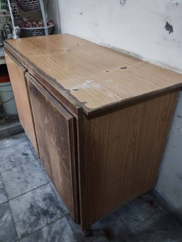 cabinet 0