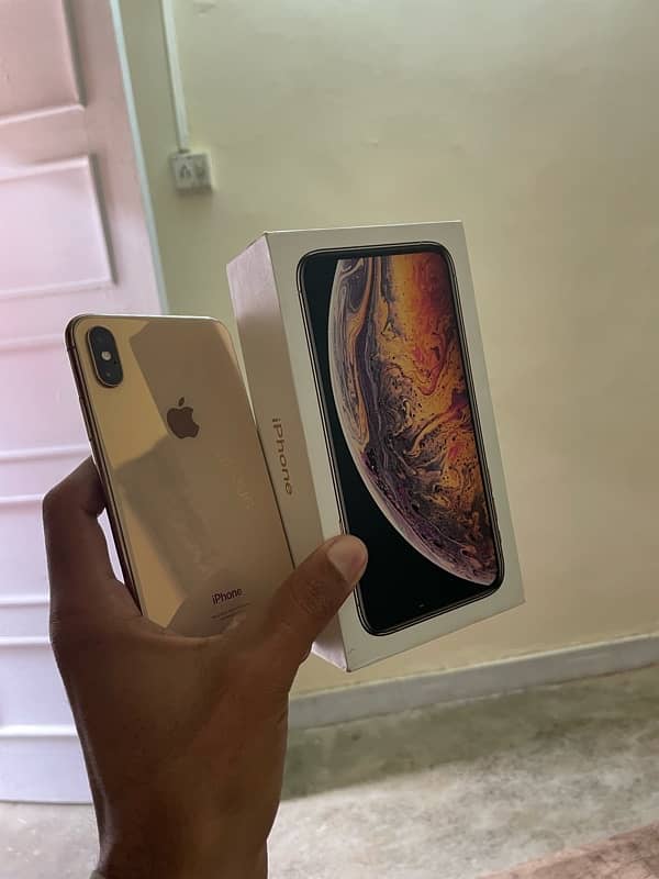 iPhone Xs Max  (256). GB PTA Approved 1