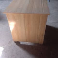 Table Available Urgent sale