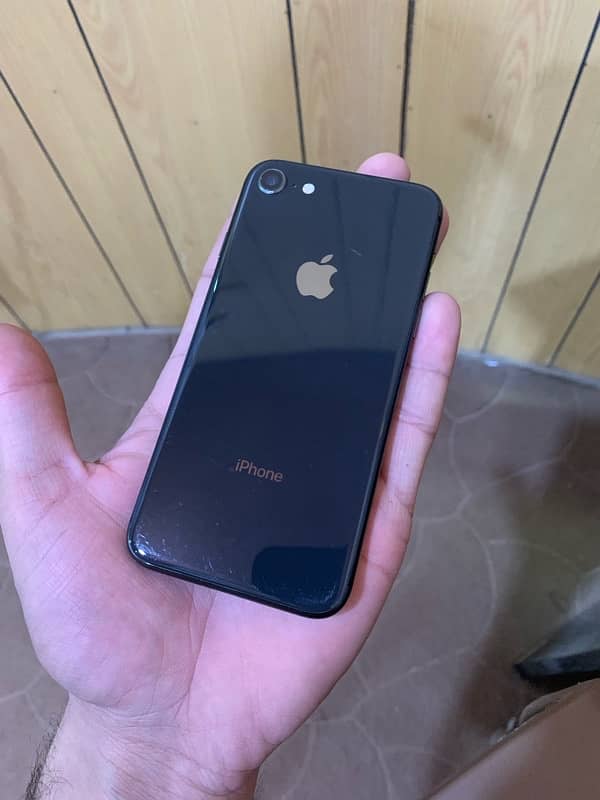 iPhone 8 (PTA) 2