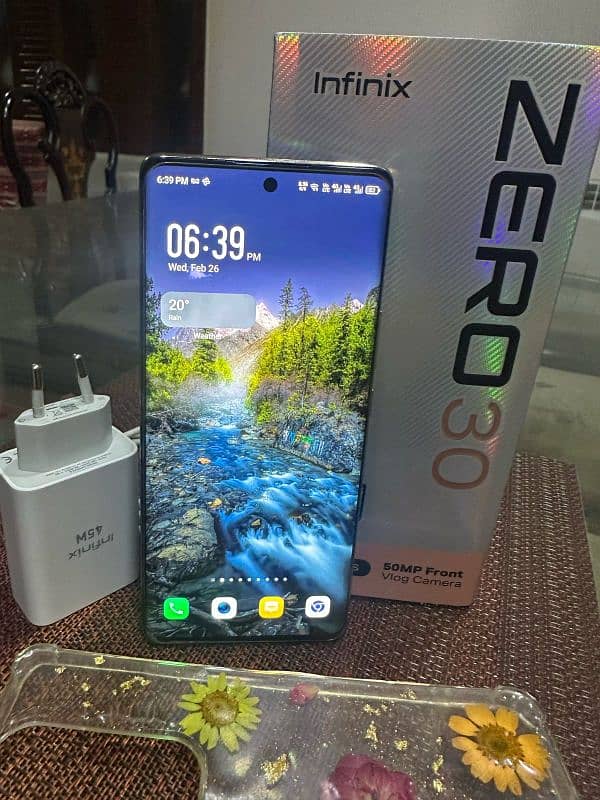 Infinix Zero 30 with a box with all accessories leather green 16/256Gb 6