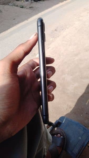 Iphone 11 condition 10 by 10 1