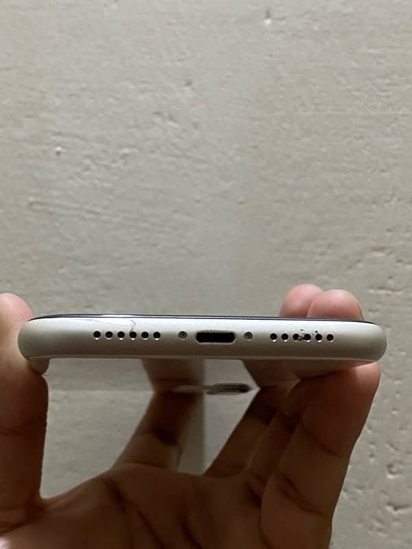 Iphone 11 64gb JV non pta no fault urgent sale 12