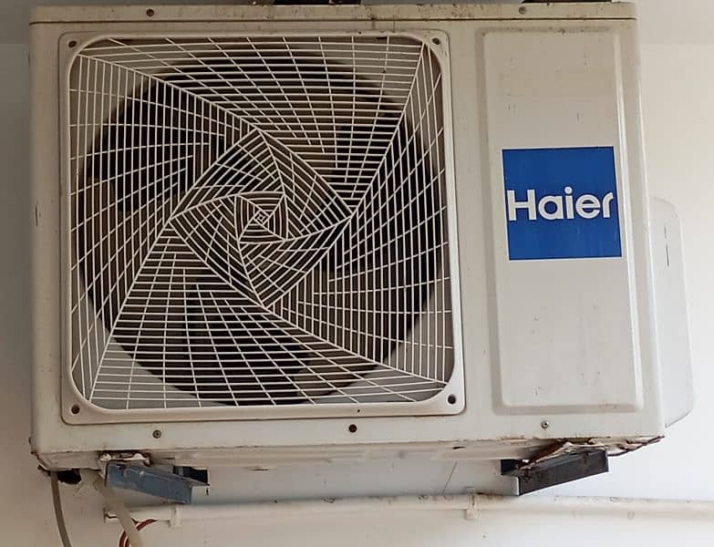 Haier Clean Inverter AC 1.5 ton 1