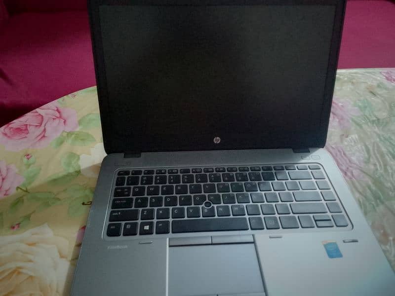 Hp 840 Urgent sale 2