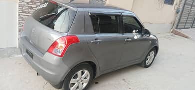 suzuki swift very neat nd clean fuel average 15 km +