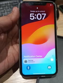 Iphone XR 128 GB white color