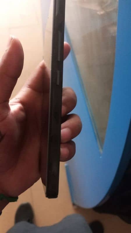 vivo t2 in good condition 2