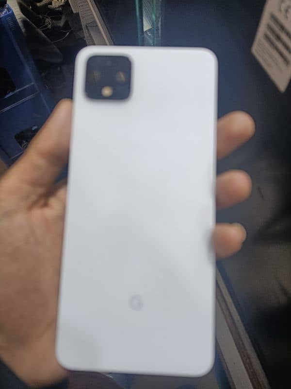 google pixel ki bettery . front or back camra or phn ki back 2