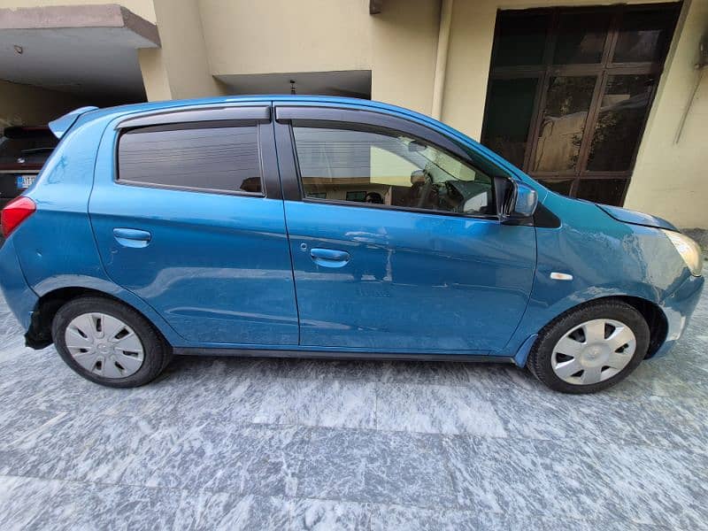 Mitsubishi Mirage 2012/15 3