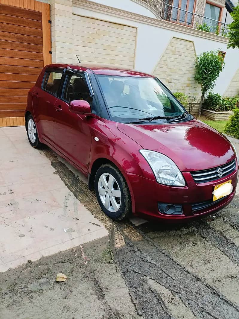 Suzuki Swift Model 2015(Automatic) 3