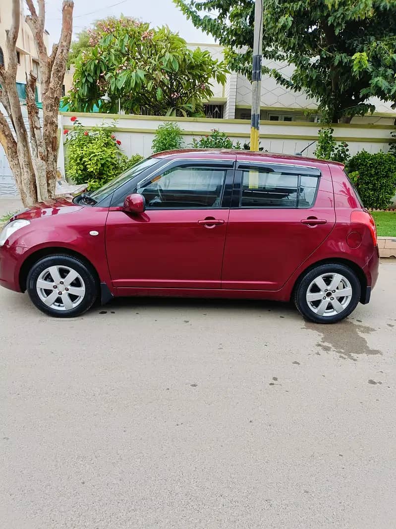 Suzuki Swift Model 2015(Automatic) 5