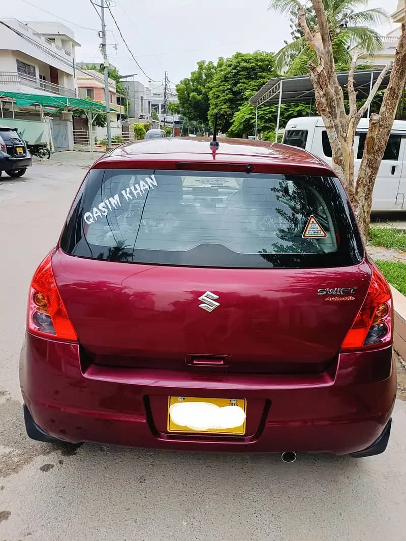 Suzuki Swift Model 2015(Automatic) 8