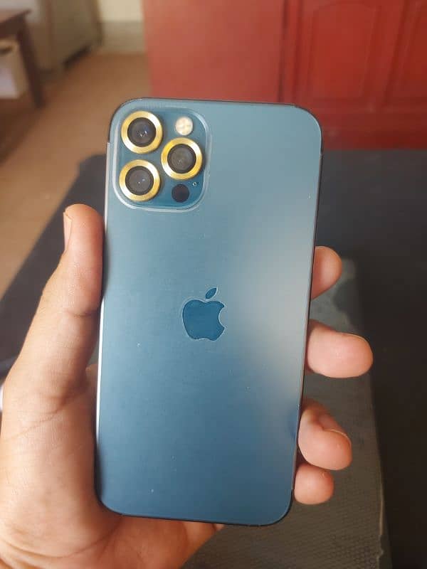 iphone 12 pro,with box waterpack 3