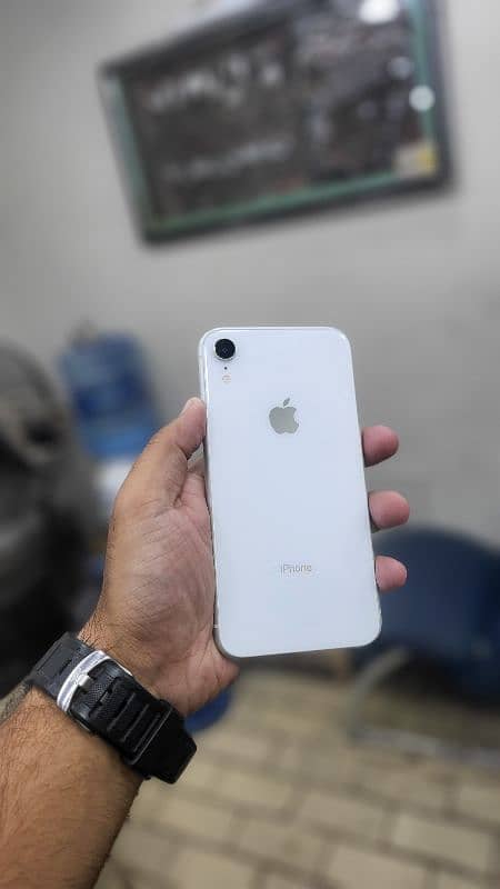 IPhone XR 64gb 4