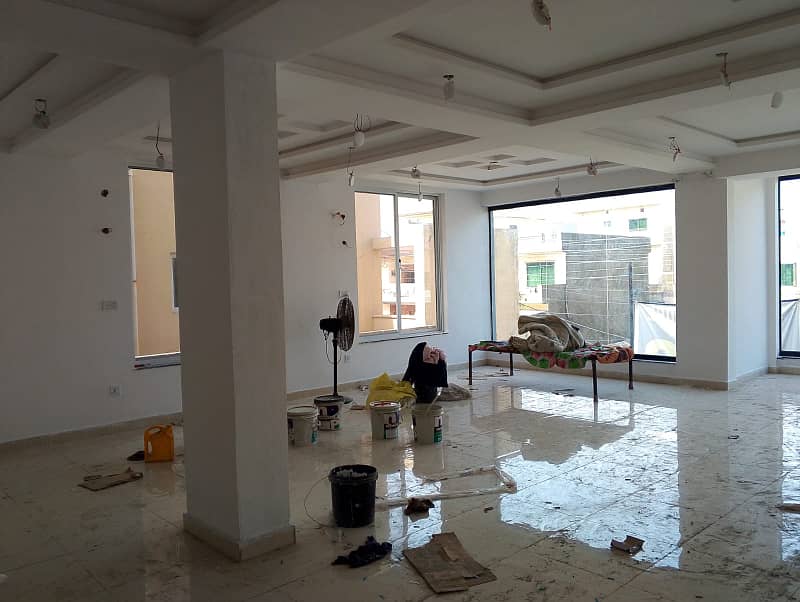 10 Marla Office Commercial Hall for Rent in Wapda Town for Office + Beauty Saloon (Call center + Software house + Marketing Office & Other Setup as You Want) 0