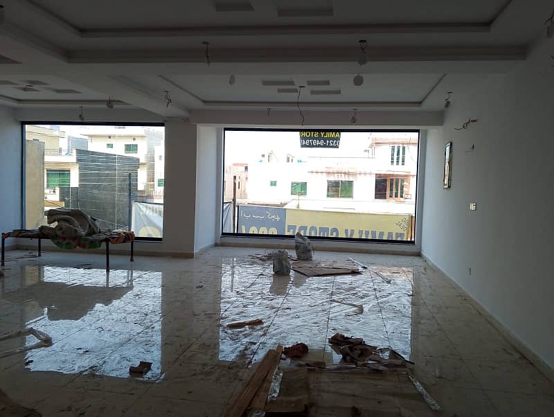 10 Marla Office Commercial Hall for Rent in Wapda Town for Office + Beauty Saloon (Call center + Software house + Marketing Office & Other Setup as You Want) 1