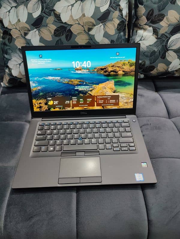 Dell Latitude 7490 i5 8th Generation 8gb Ram 256gb SSD 14" IPS FHD Dis 7