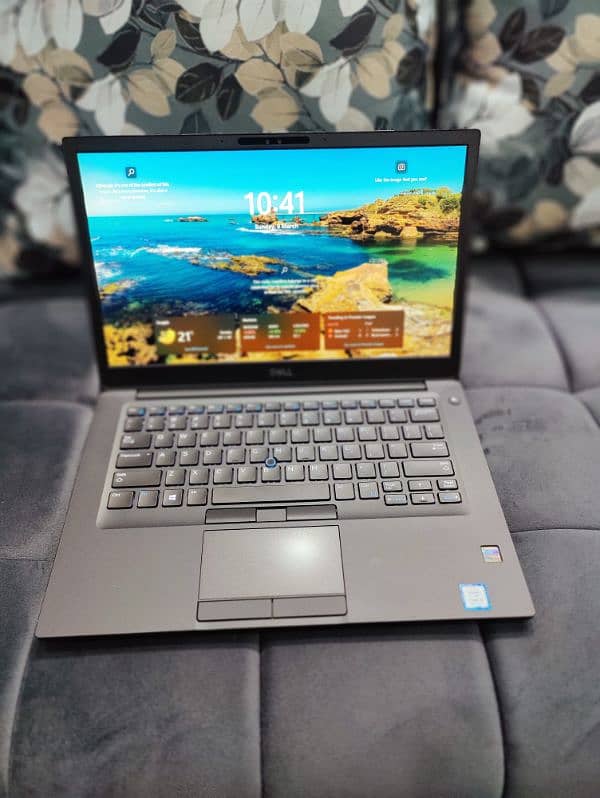 Dell Latitude 7490 i5 8th Generation 8gb Ram 256gb SSD 14" IPS FHD Dis 11