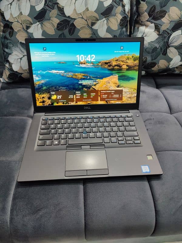 Dell Latitude 7490 i5 8th Generation 8gb Ram 256gb SSD 14" IPS FHD Dis 12