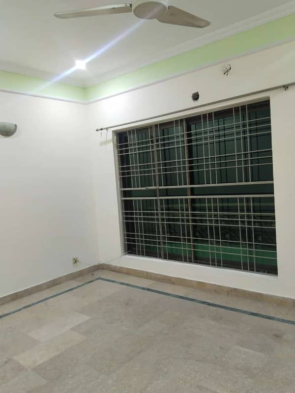 3 Marla Upper Portion for Rent in Ali Town for Bachlors + Family 0