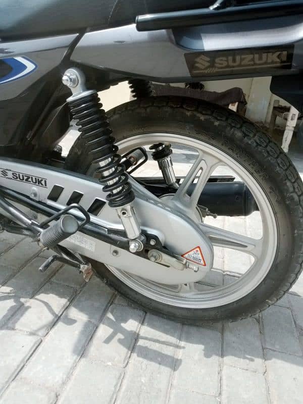 Suzuki bike for sale 10