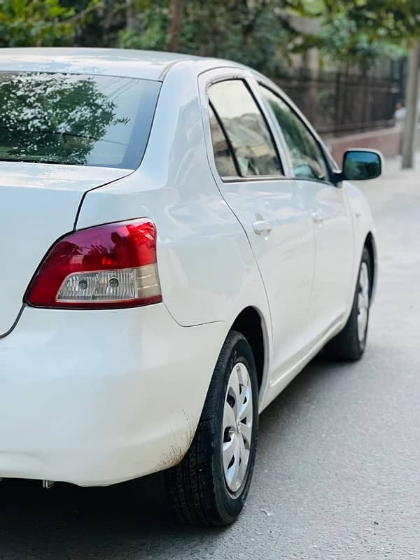 Toyota Belta 1.3 4