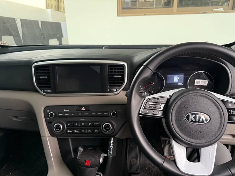 KIA Sportage FWD 2024 6