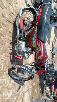 Honda 70cc  condition 20/10 used all ok original